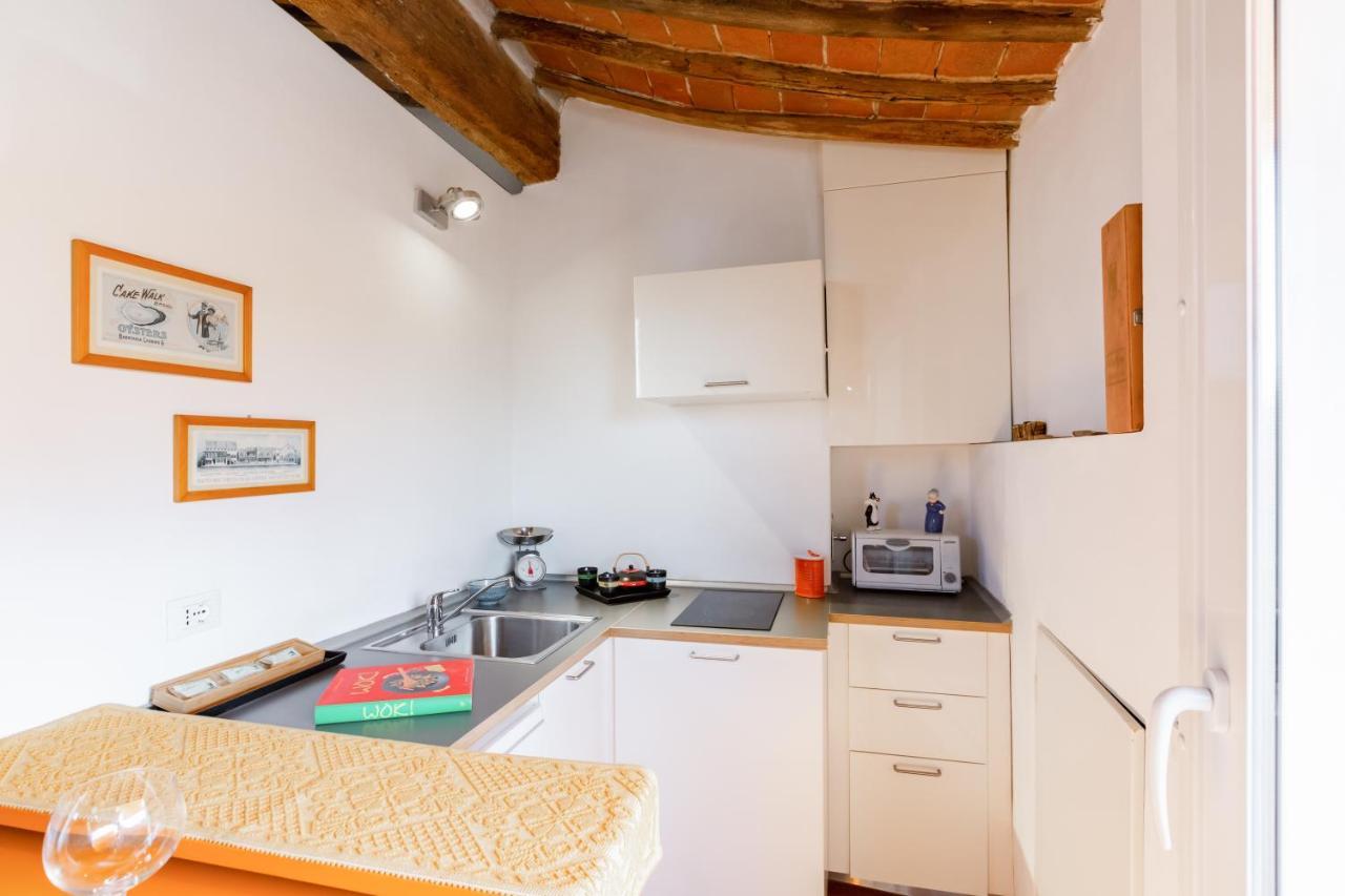 Piazza Dei Cavalieri Orange Attic Apartment Pisa Kültér fotó
